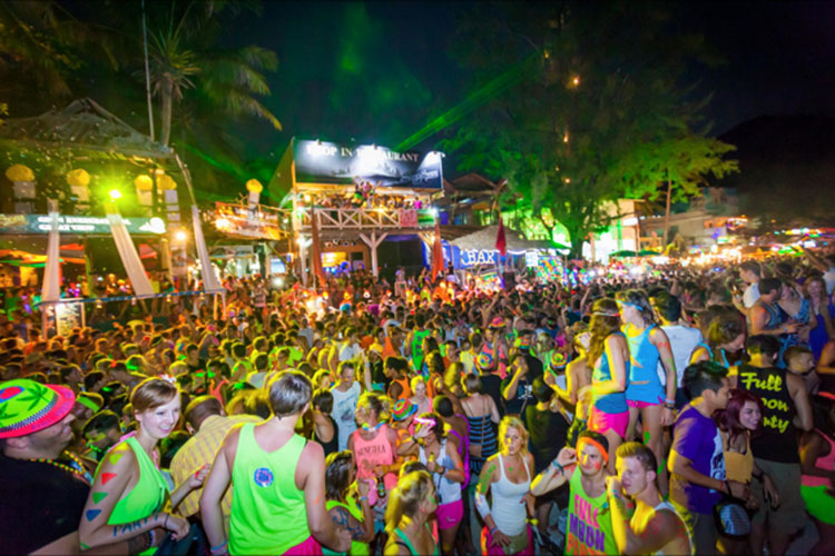 Full Moon Party dates 2024-2025 - Sunset Hill - Koh Phangan's Boutique ...